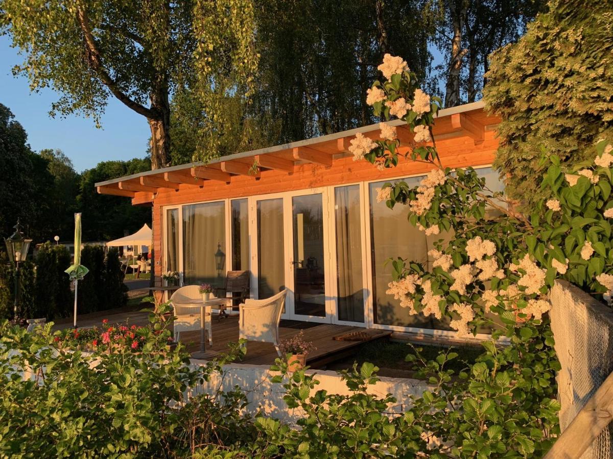 Tiny House Oder Ferienwohnung Auf Der Sunset Marina Berlin Kültér fotó