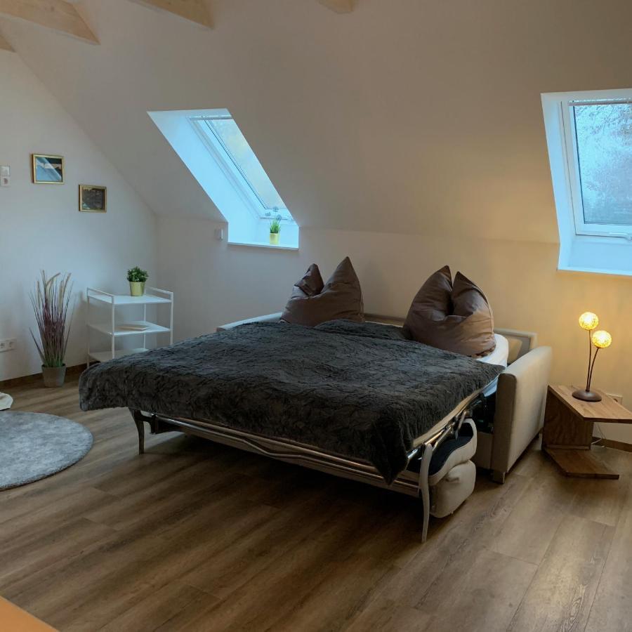 Tiny House Oder Ferienwohnung Auf Der Sunset Marina Berlin Kültér fotó