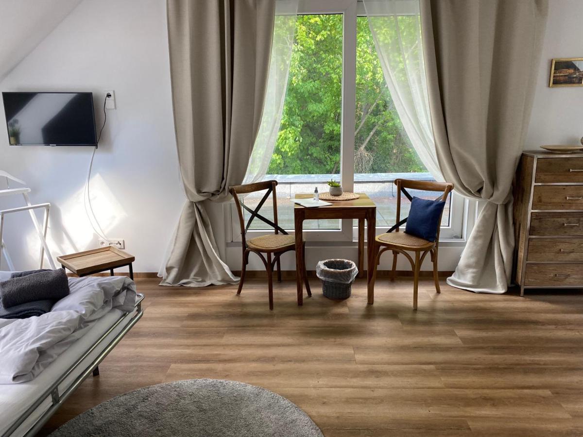 Tiny House Oder Ferienwohnung Auf Der Sunset Marina Berlin Kültér fotó