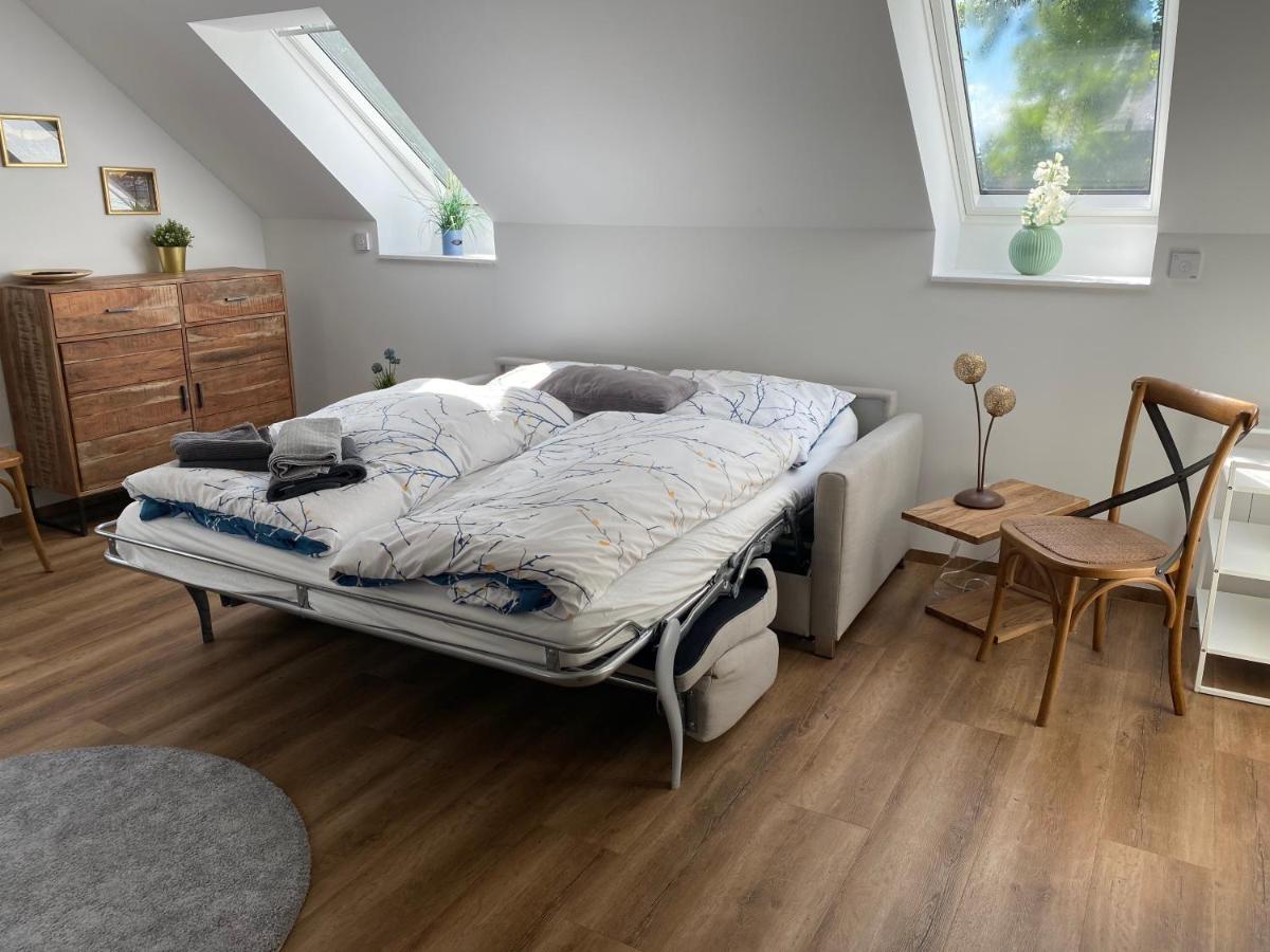 Tiny House Oder Ferienwohnung Auf Der Sunset Marina Berlin Kültér fotó